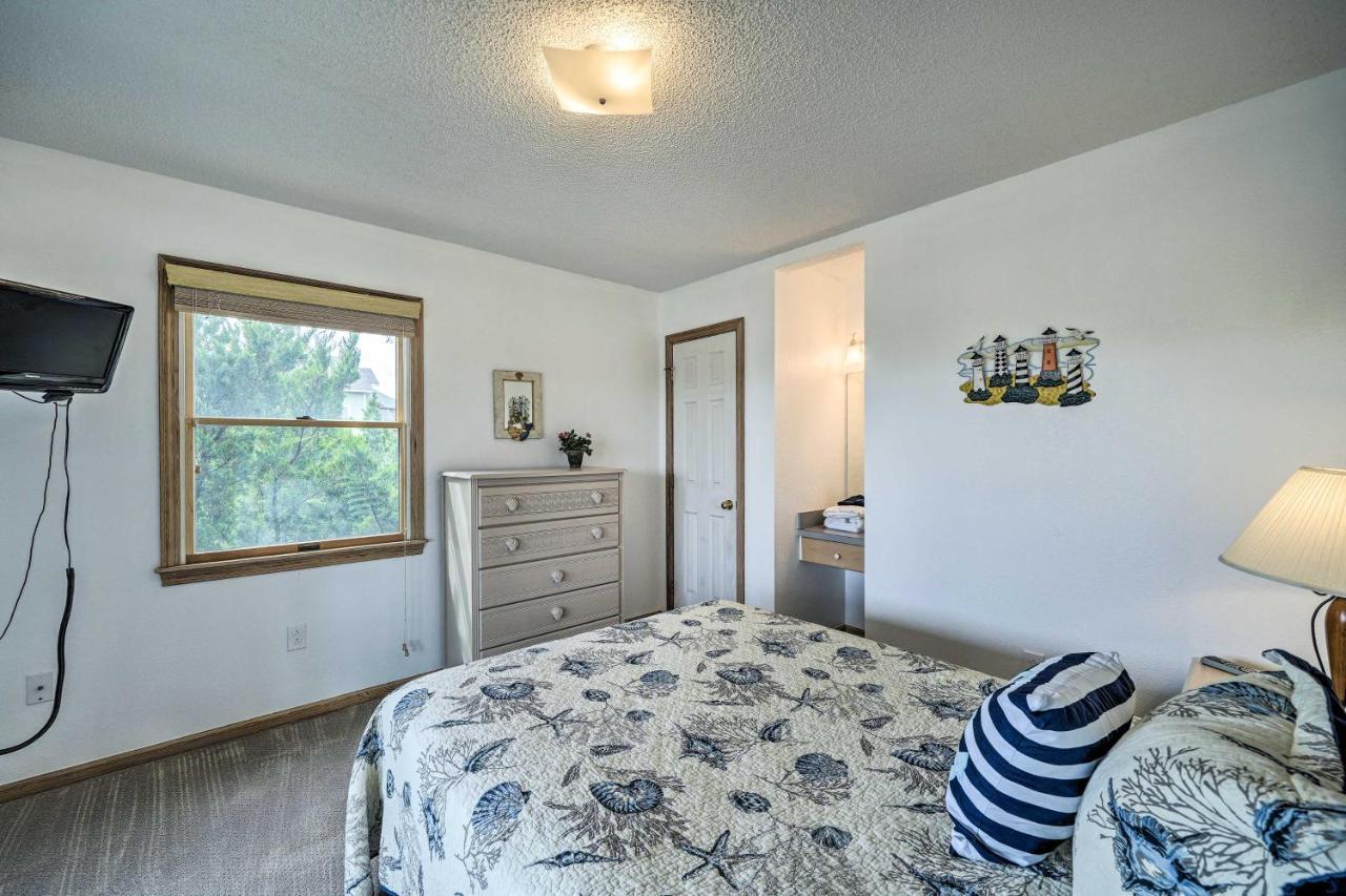 Avon Home On The Channel With Hot Tub And Deck! Extérieur photo
